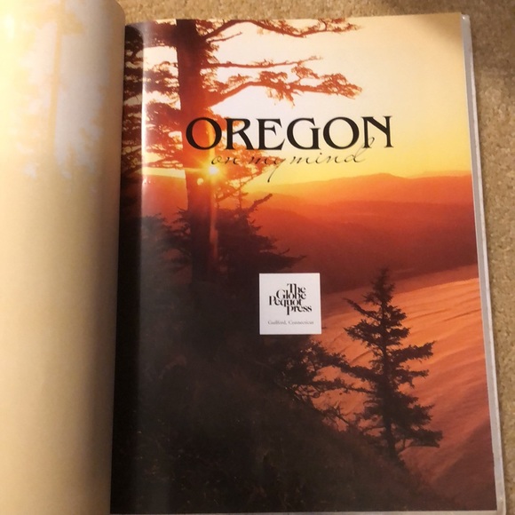 OREGON ON MY MIND • THE BEST OF OREGON IN WORDS AND PHOTOGRAPHS - Picture 5 of 17